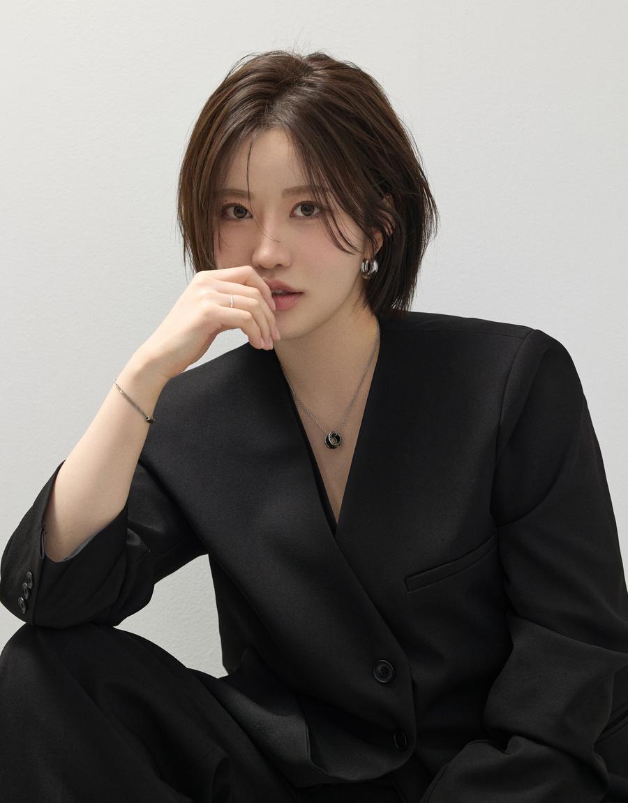 손유진 — 디자이너